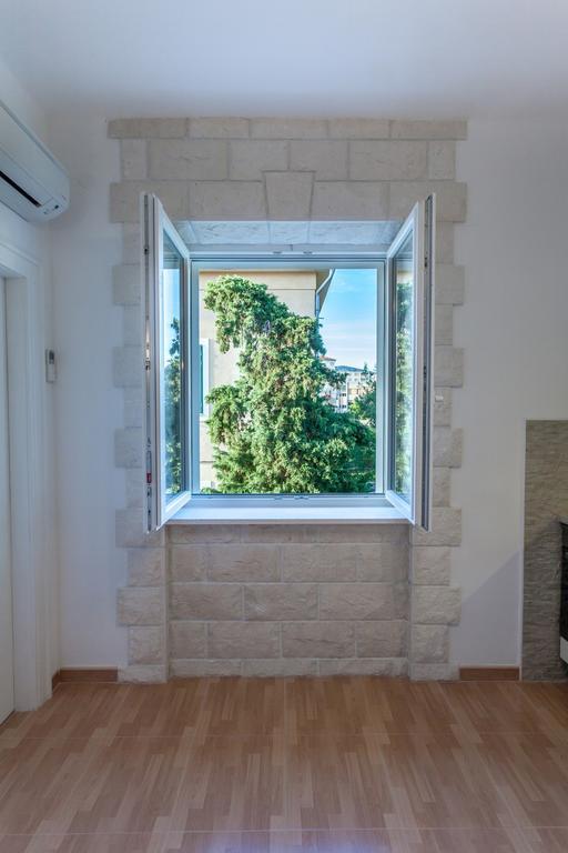 Chic Apartment In Center Split Szoba fotó